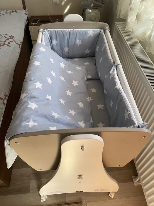 Продавам бебешко легло