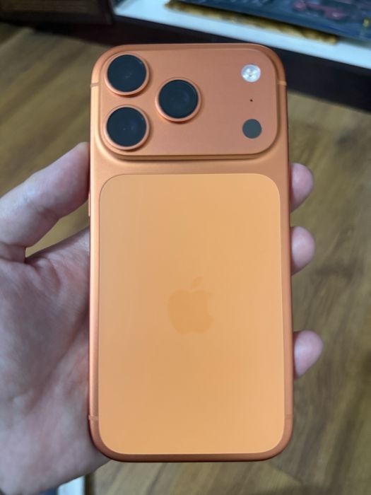 Срочно! Iphone 17 Pro