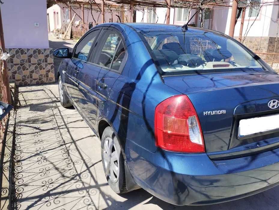 Usa stanga spate Hyundai Accent
