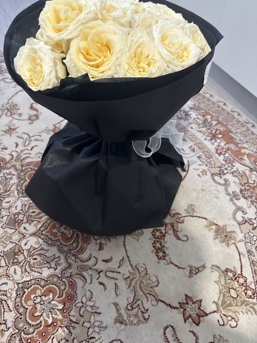 цветы (белые розы 15шт )