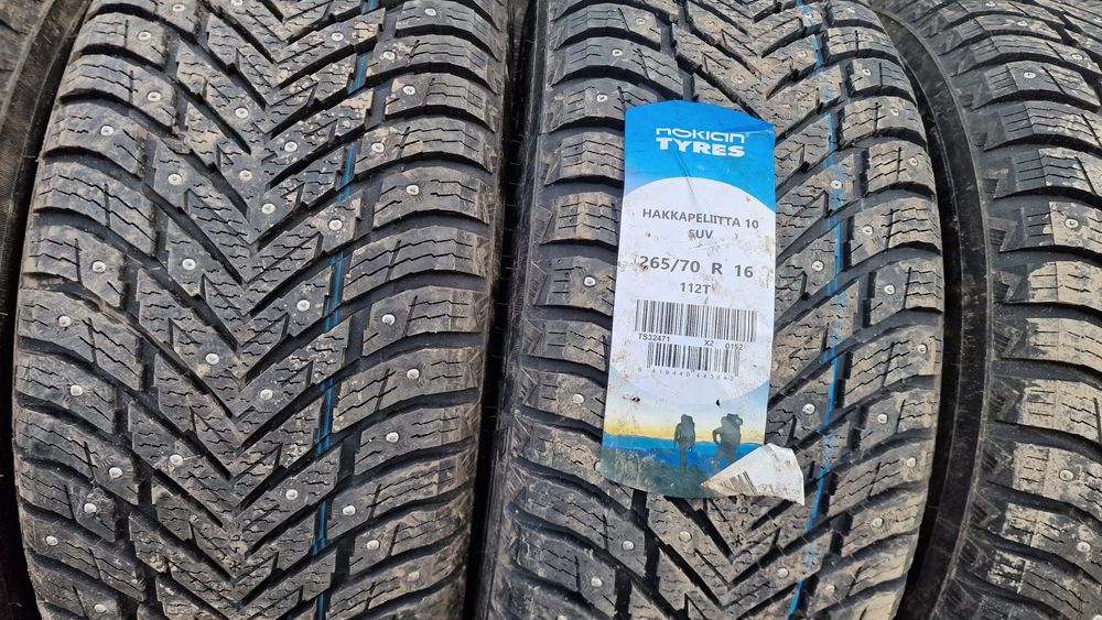 Anvelope 265/70R16 marca Nokian, DOT 2024,M +S