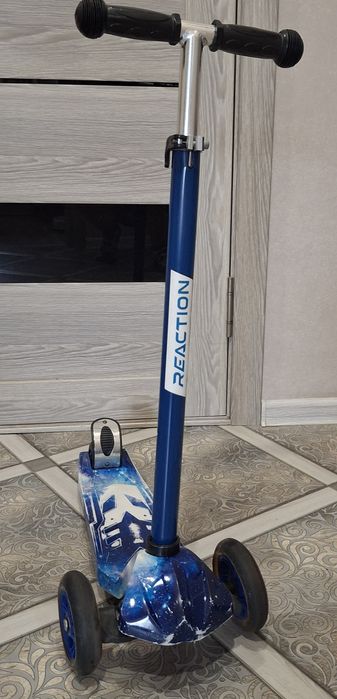 Продам детский самокат