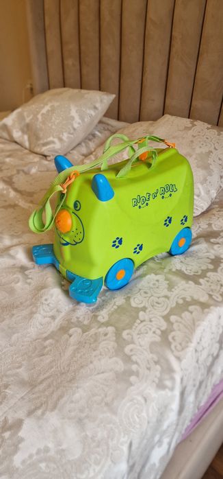 Чемодан детский под trunki