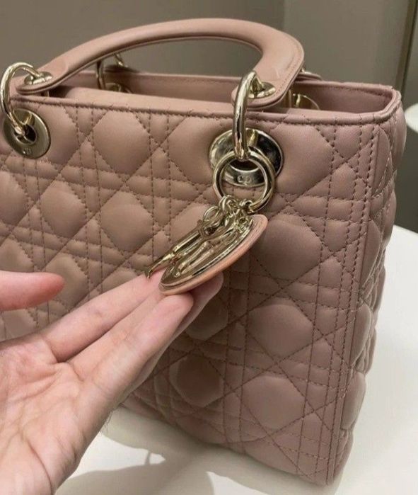 Geanta nude Dior Lady Medium,accesorii metalice,saculet, etichetă