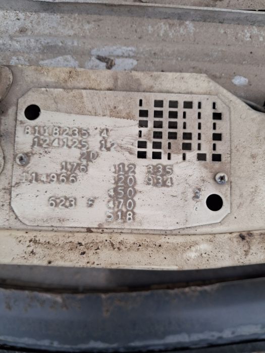 Мерцедес w124 2.5 автоматик на части
