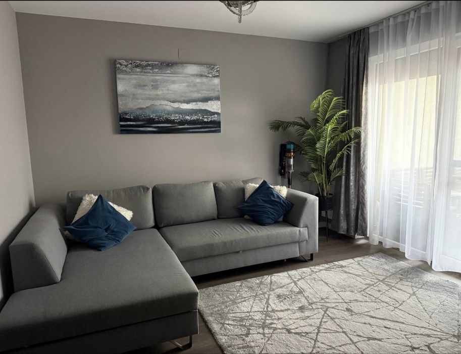 Apartament 2 camere, 400€