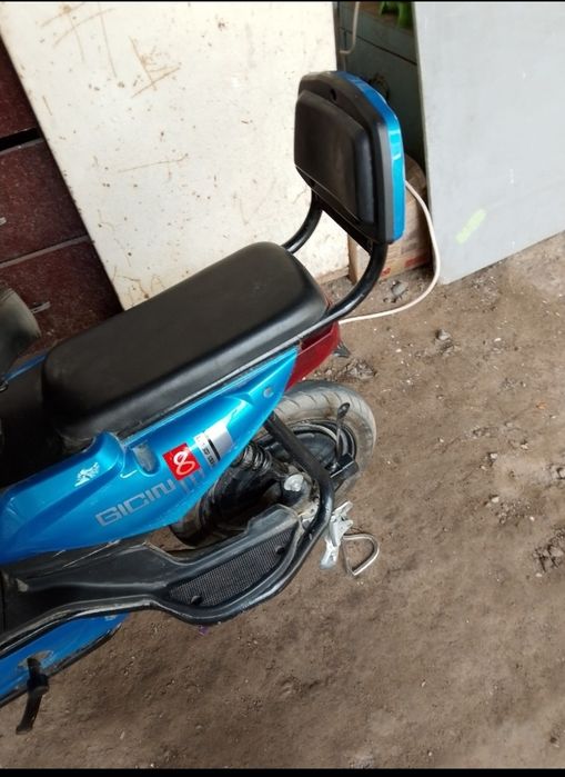 Скутер ск8 Талгар