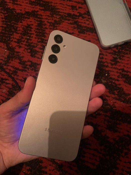 Самсунг а 14 в рабочем состоянии без комплекта телефон.