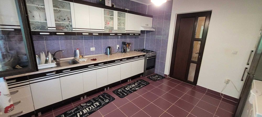 Persoana fizica vand casa parter+ etaj