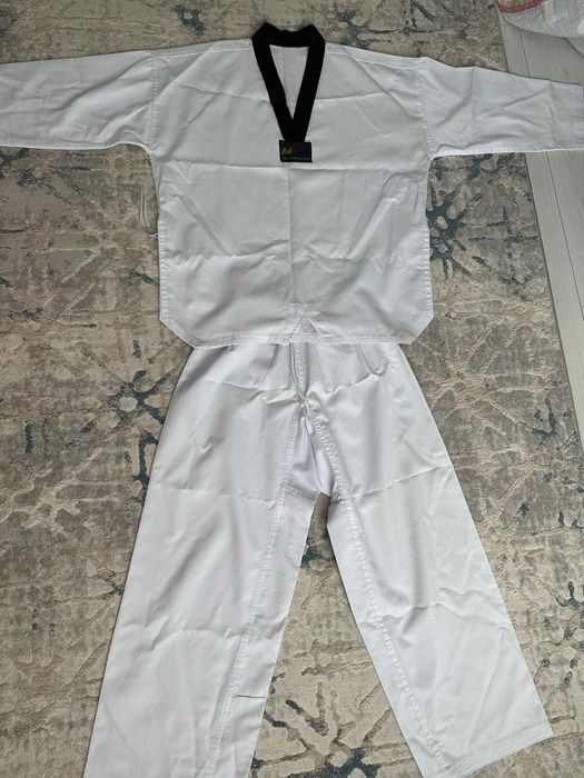 кимоно,добок для таэквондо WTF