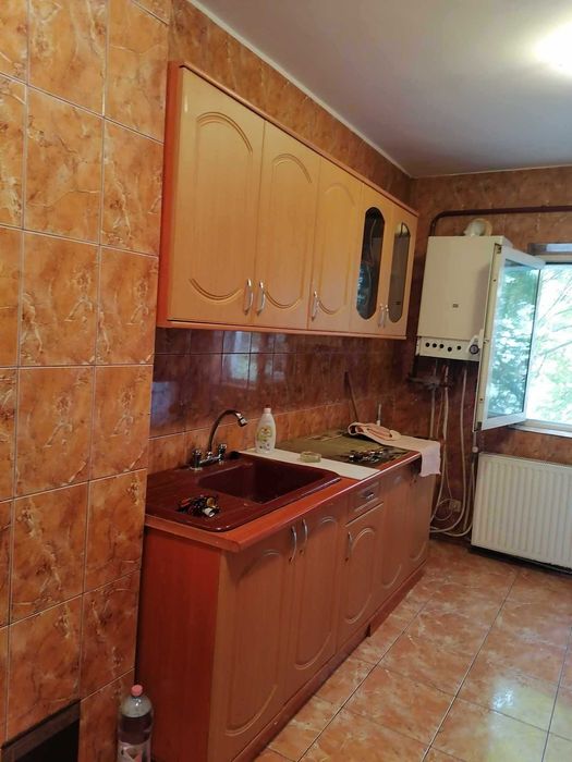 ofer spre inchiriere ap 2 camere semidecomandat