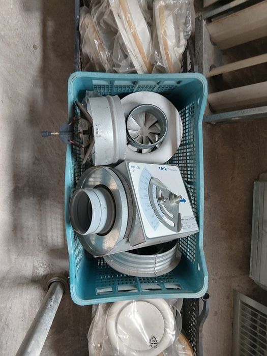 Vand accesorii pentru ventilatie