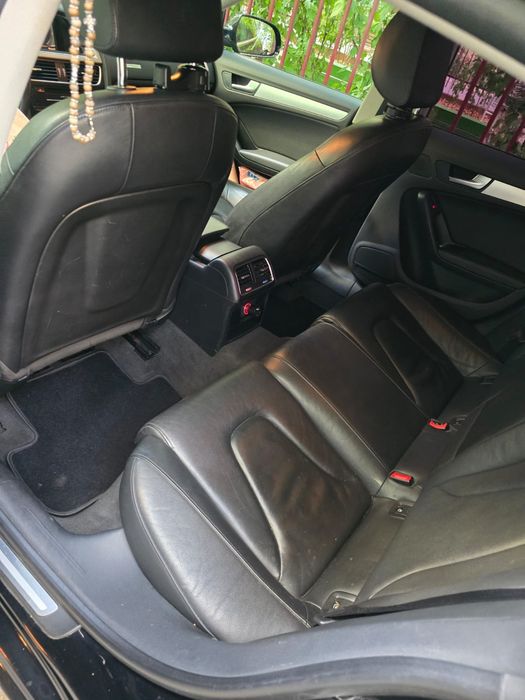 Vand Audi A 5 !!
