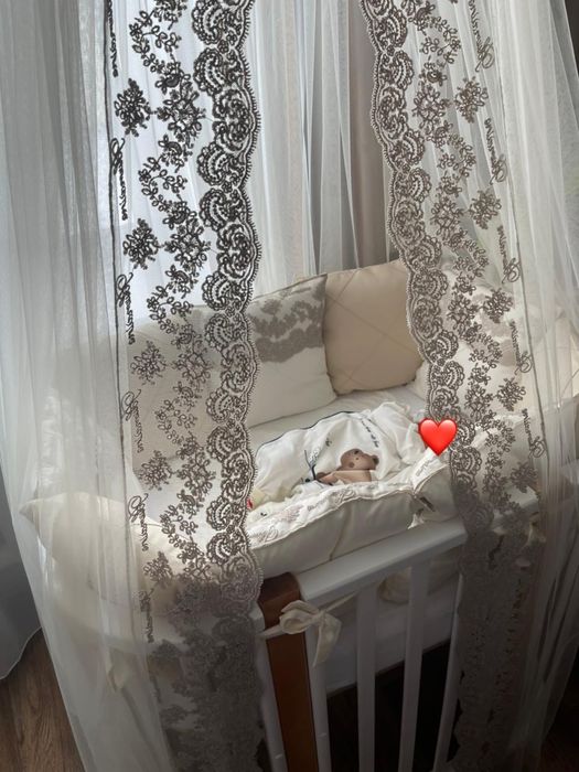 Бортики, балдахин