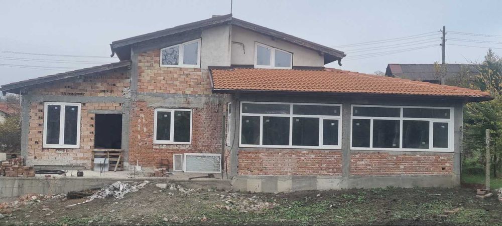 Продава се Къща в с. Опан, Област Стара Загора - 300 кв.м за 179 €/кв.м - Снимка #1