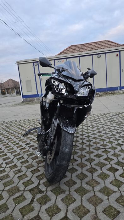 Kawasaki ninja 300 AVARIAT