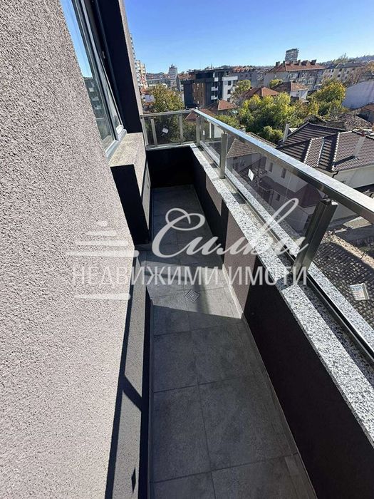 Тристаен апартамент в НОВОСТРОЯЩА СЕ жилищна сграда - кв.Център