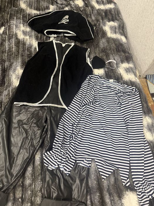 Продам костюм пирата