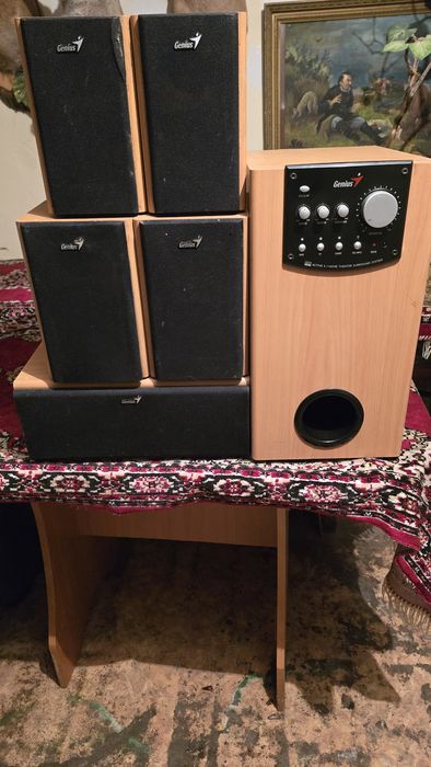 Продам колонки genius