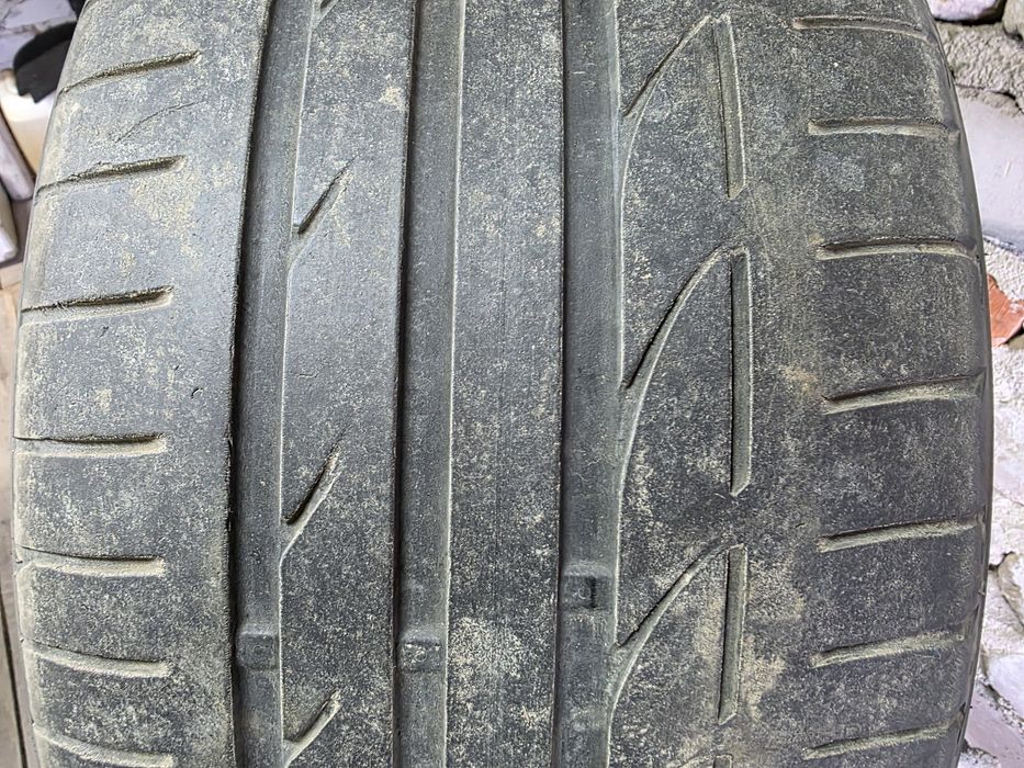 Резина летняя 255 35 R19