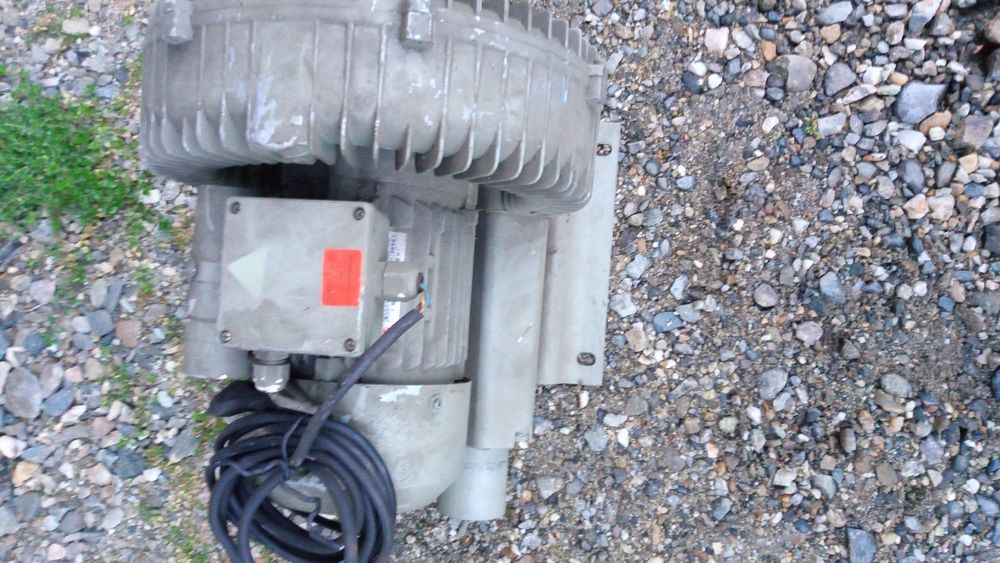 Pompă de vid , pompă de aer cu vortex