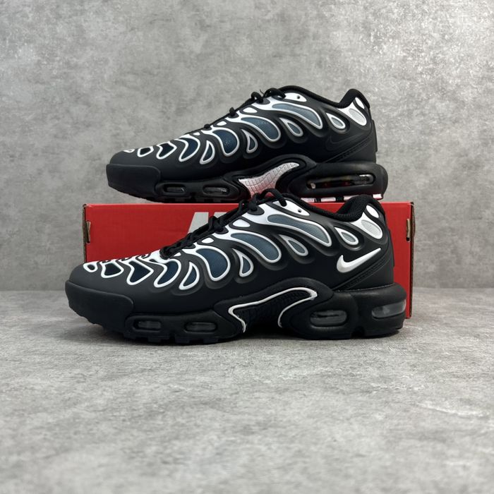 Nike Air Max Plus DRIFT Black/White- 40/41