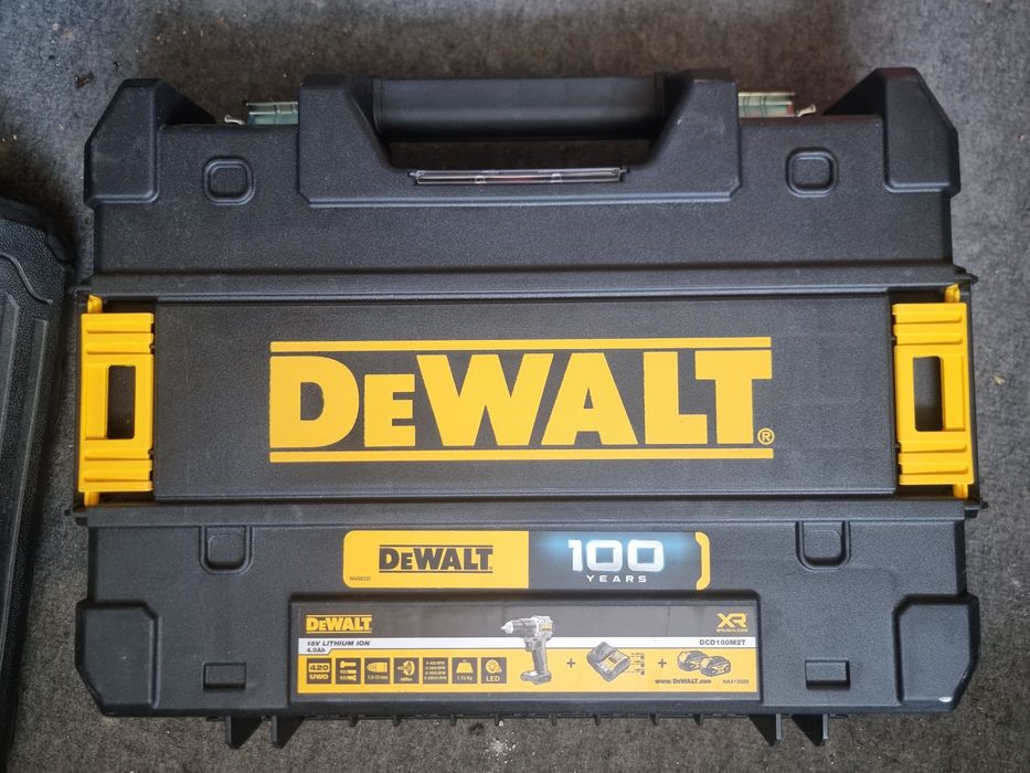 DeWalt Винтоверт комплект с куфар