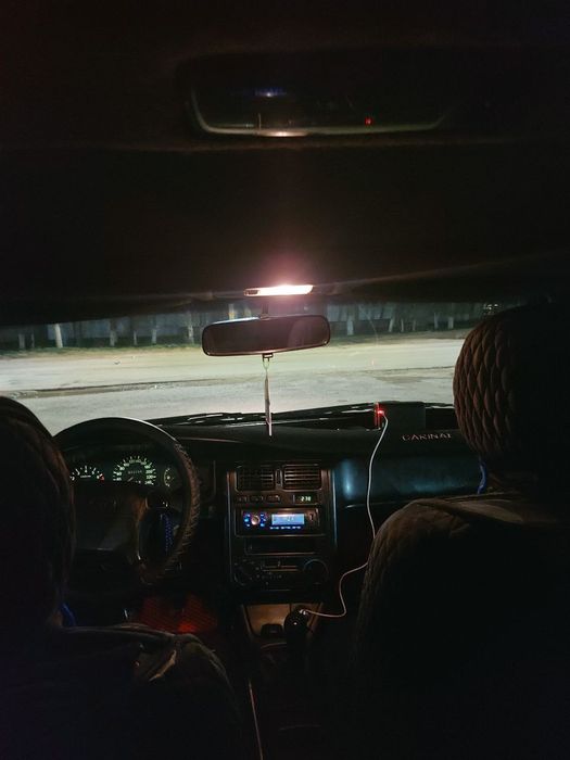 Тайота Карина 1993