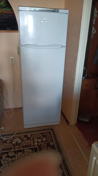 Продается холодильник