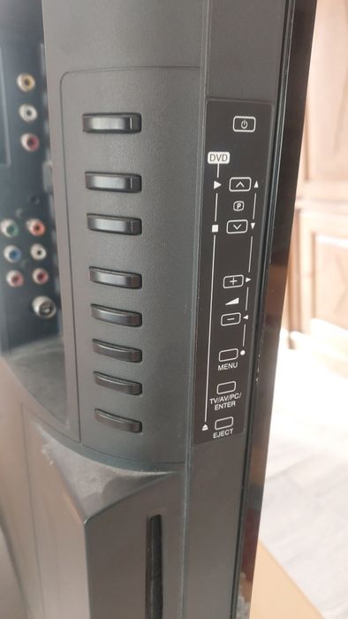 Tv Lcd 32 incl 82 diagonala cu hdmi  2 modele