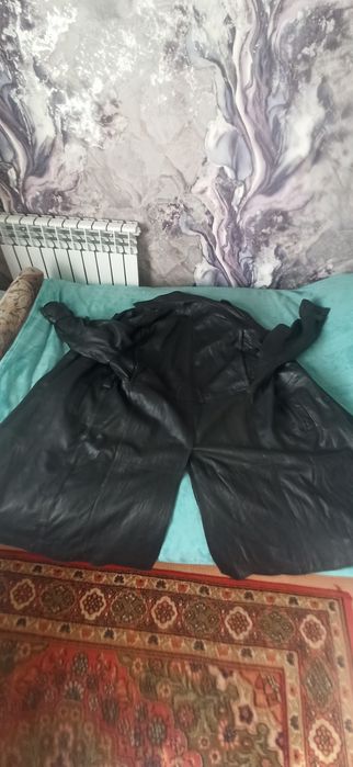 Кожанный плащ  новый