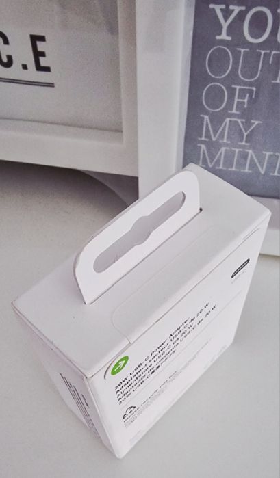 Incarcator original Apple iPhone 18 Pro sau 17 Pro.