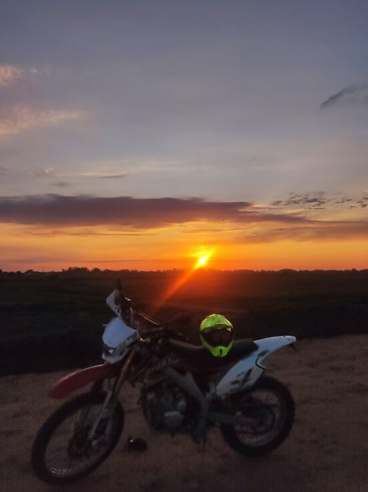 Продам эндуро мотоцикл