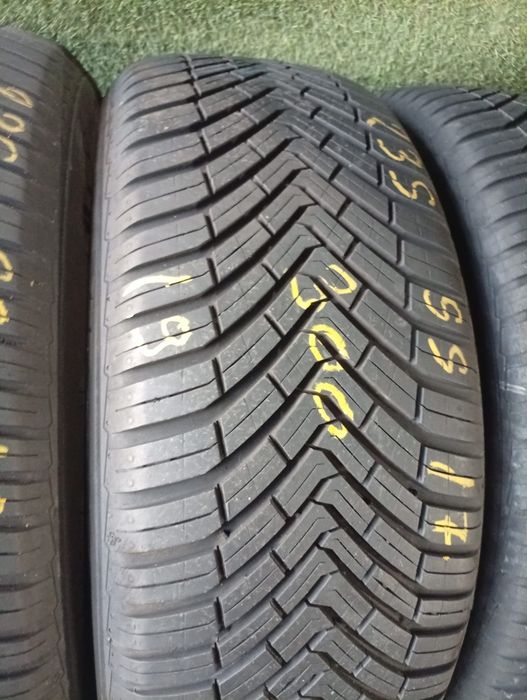 235 55 18 Continental 4 Season