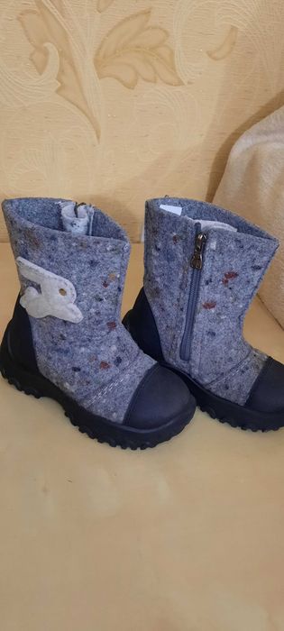 Продам валенки детские