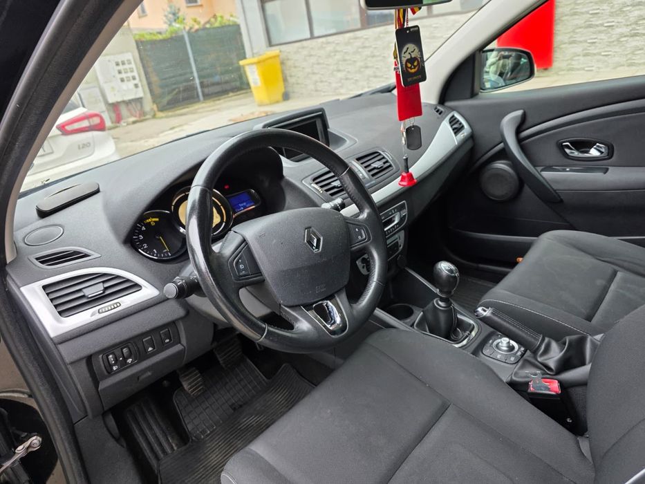 RENAULT Megane 2013 — imagine 3