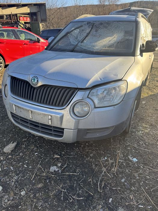 Fata completa Skoda Yeti 2013