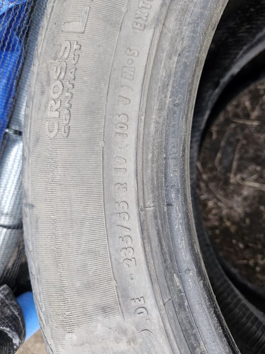 Продам резину Continental 235/55 R19