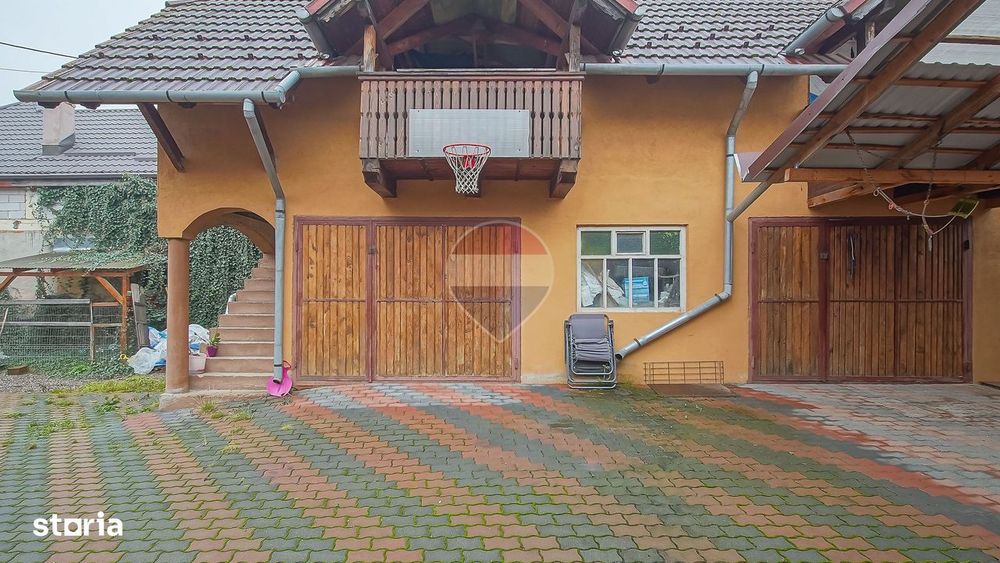 Comision 0 %! Casă de vânzare în Tărlungeni!