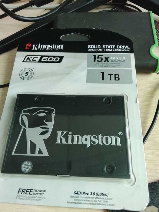 SSD Диск 2.5" SATA Kingston KC600
