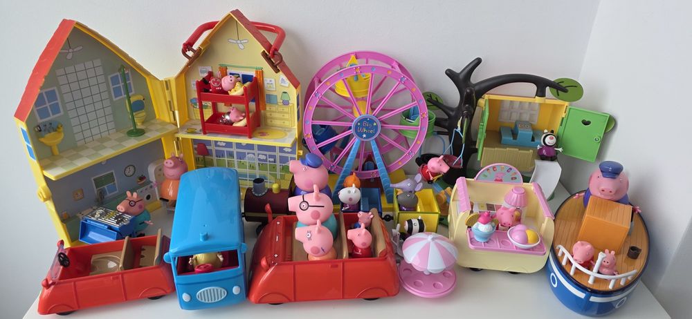 Огромен комплект Peppa Pig