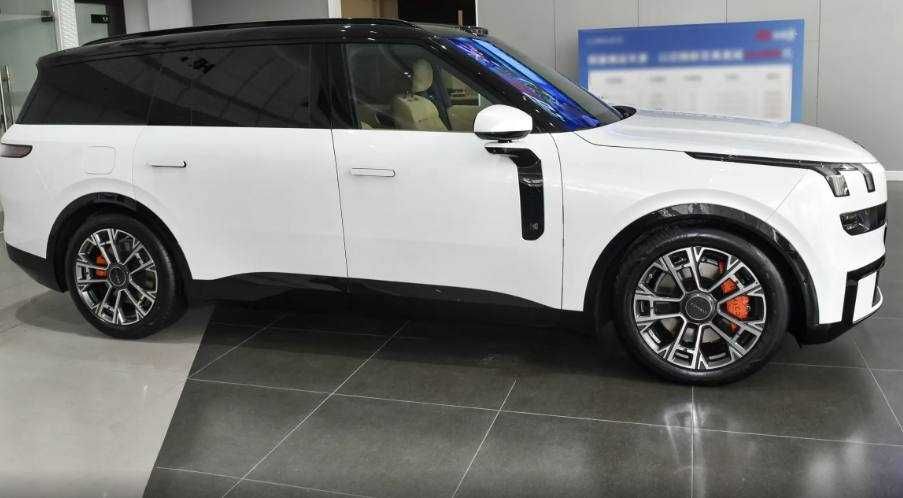 Lynkco 900, 1.5T Ultra 2026