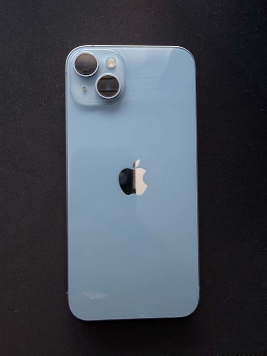 Продавам iPhone 14 Plus 128GB – Син