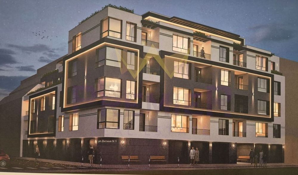 Продава се Тристаен апартамент в Пловдив, Южен - 111 кв.м за 1550 €/кв.м - Снимка #1