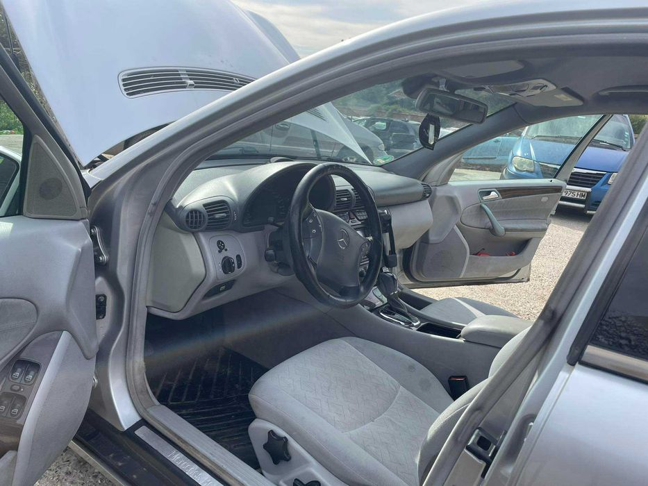 Само на части Mercedes-Benz C 220