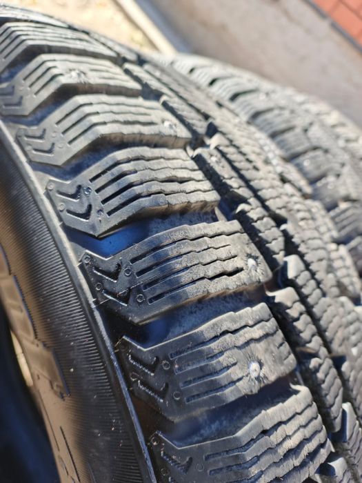 Зимняя резина с шипами