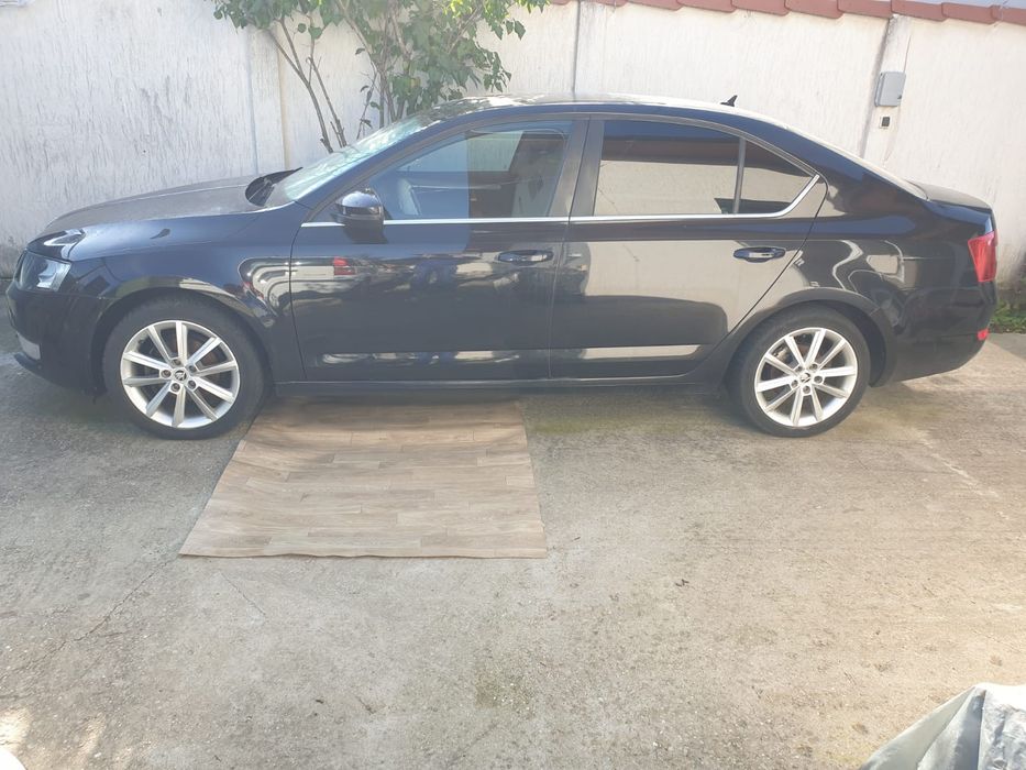 Vand roti iarna complete 225 45 17 skoda Octavia