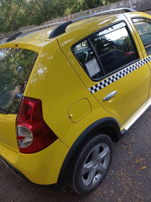 Дачия Сандеро Stepway