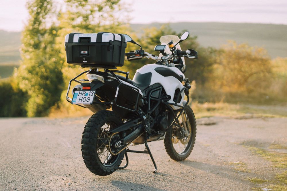 Bmw F800GS stock sau accesorizat