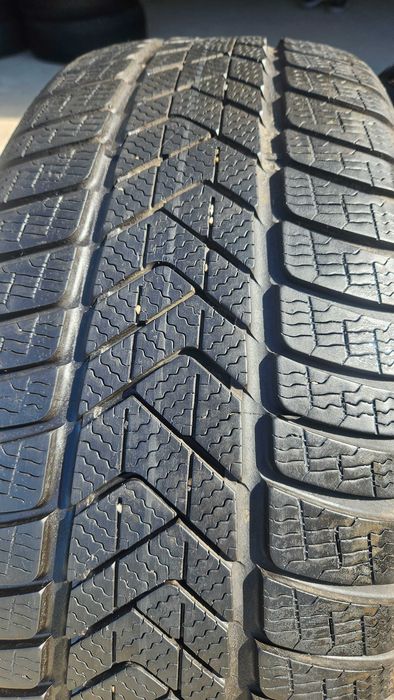235/50 R19 • Iarna • Pirelli Scorpion Winter elect 103H | 4 buc | DOT 2023 | Pret/buc